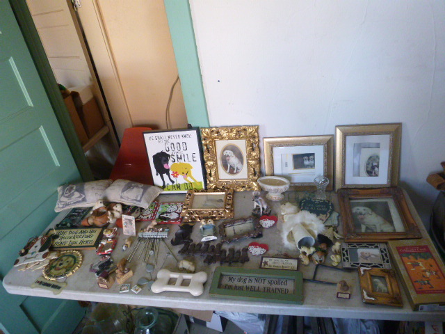 Miscellaneous Dog Dcor Items