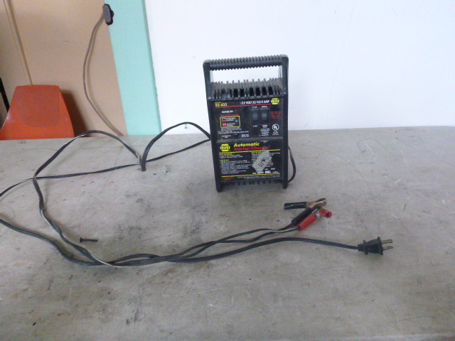 Napa Battery Charger