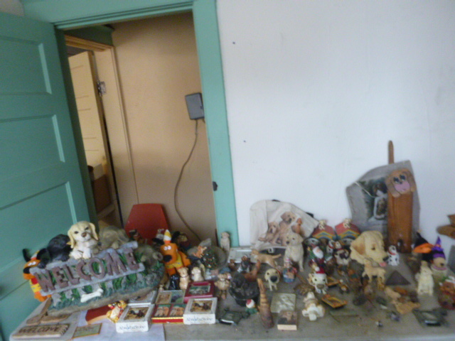 Miscellaneous Dog Dcor