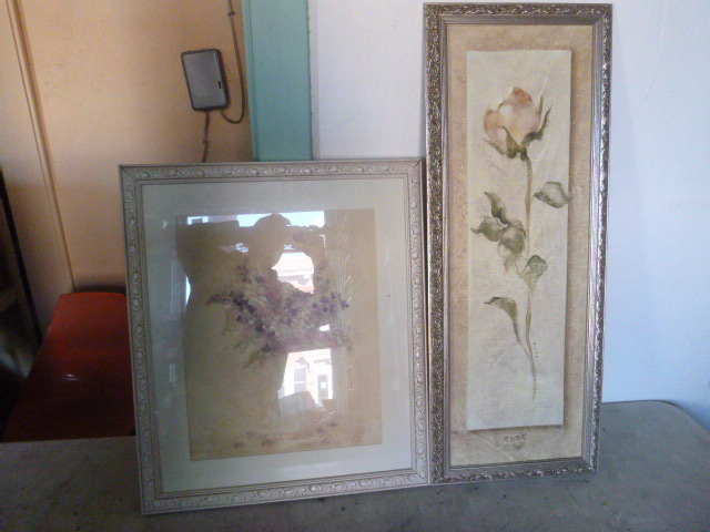 2 Floral Prints