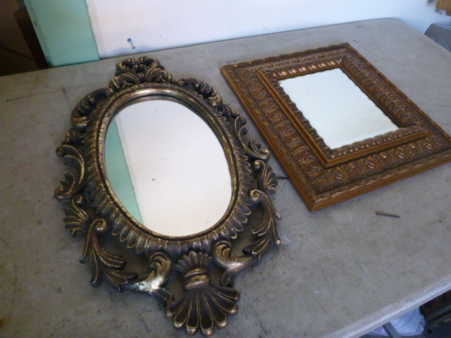 2 Mirrors