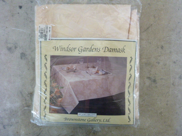 Brownstone Gallery Table Cloth