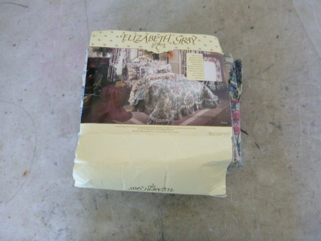 Elizabeth Gray Queen Sheet Set