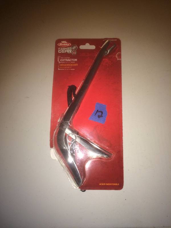Fish Hook Extractor