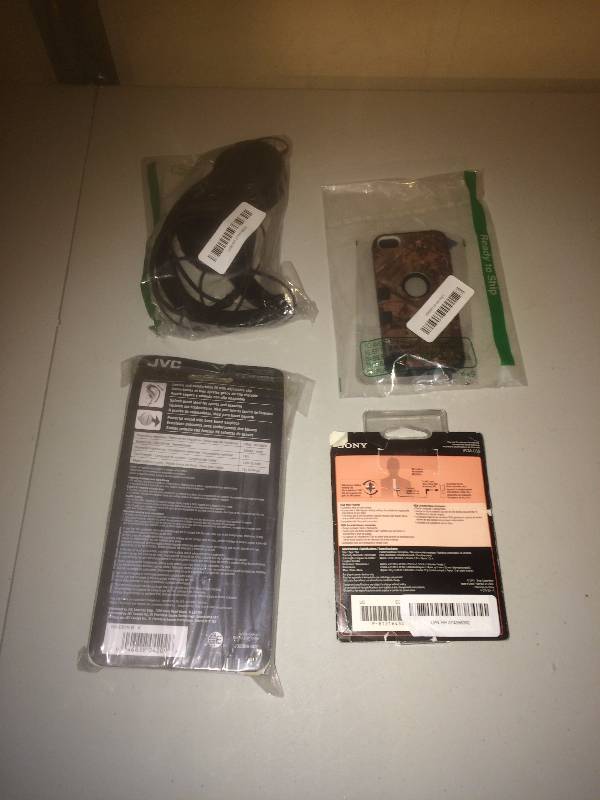 Earbuds, earphones