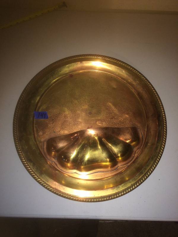 Platter with pocket
