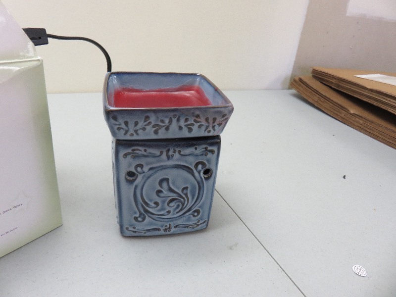 Scentsy warmer