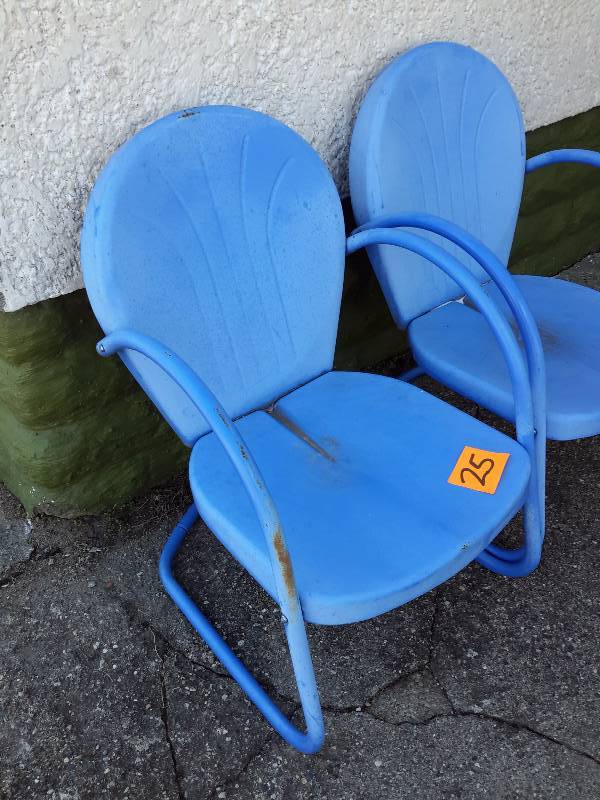 2 Vintage Lawn Chairs.. Metal