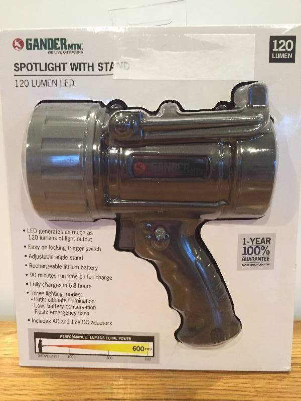 lot 9 image: Gander Mountain Spotlight with Stand