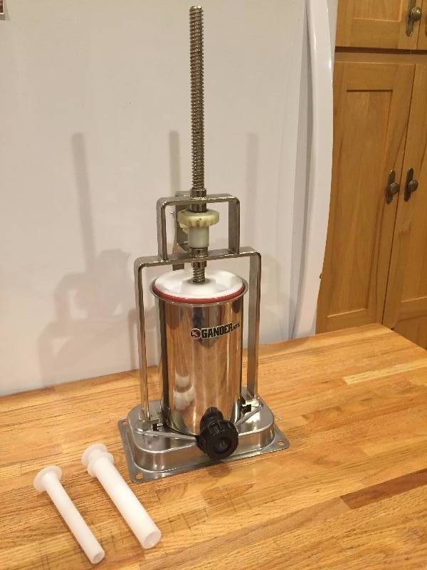 lot 29 image: Gander Mountain Sausage Stuffer