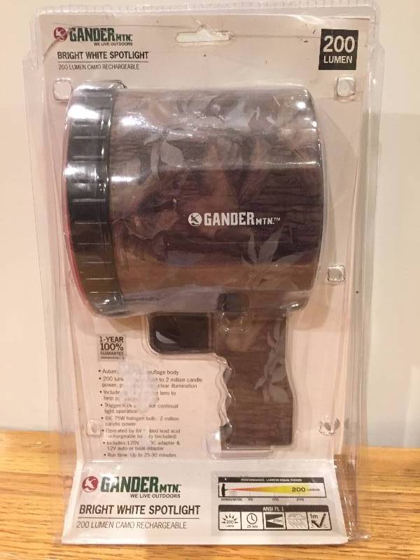 lot 36 image: Gander Mountain Bright White Spotlight