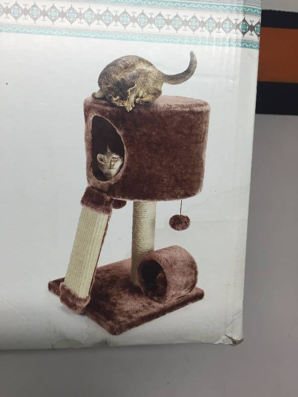 lot 15 image: CAT CRAFT CAT CONDO