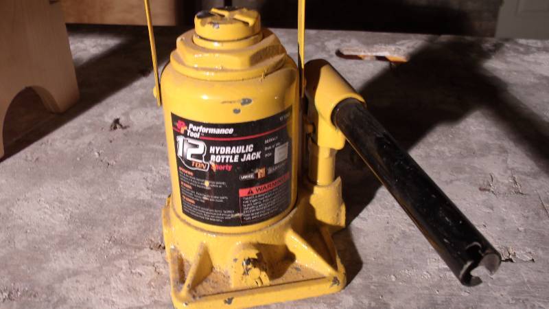 Bottle Jack