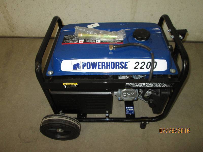 lot 3 image: PowerHorse 2200 Generator