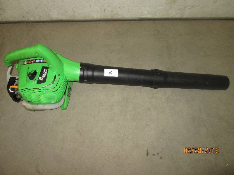 lot 9 image: Green Machine Leaf Blower