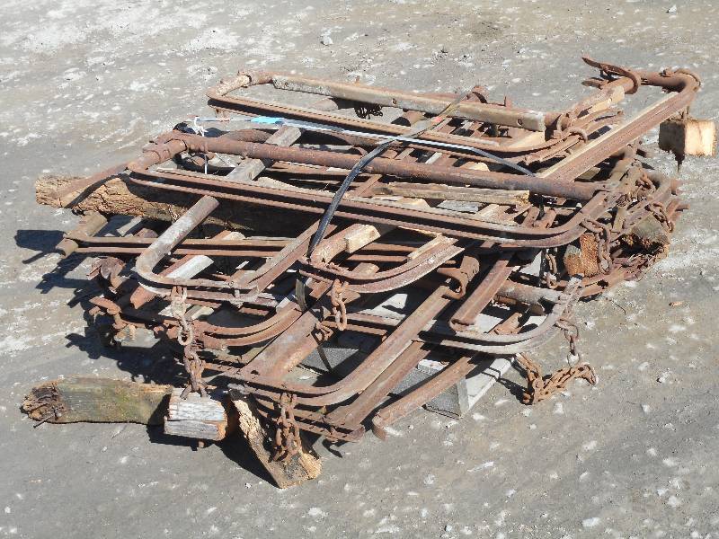 Pallet Lot Of Vintage Cattle Stanti...
