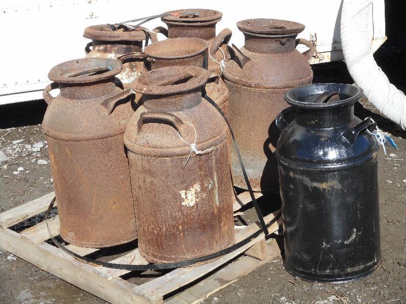 Pallet Of (7) Vintage Lidded Milk C...