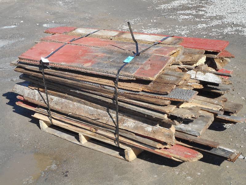 Pallet Lot Of Salvaged Barn Wood, L...