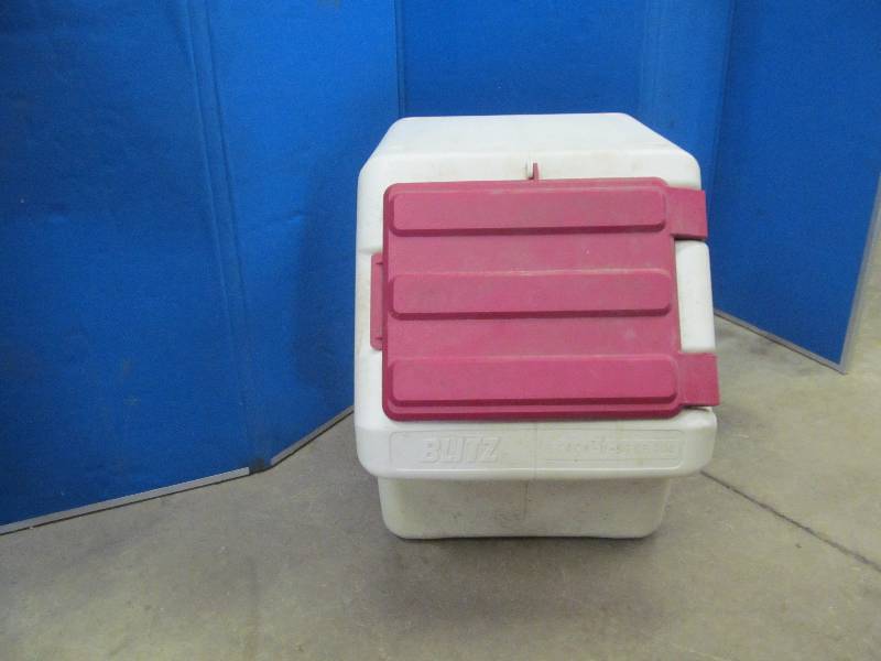lot 37 image: Blitz storage container