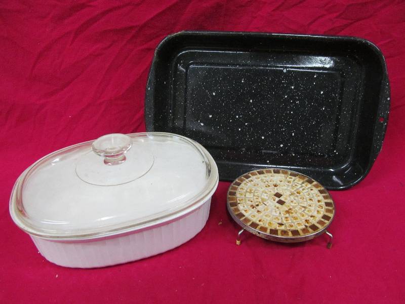 lot 80 image: dishes