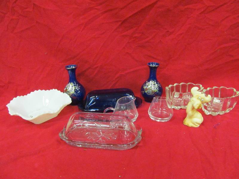 lot 131 image: Glassware