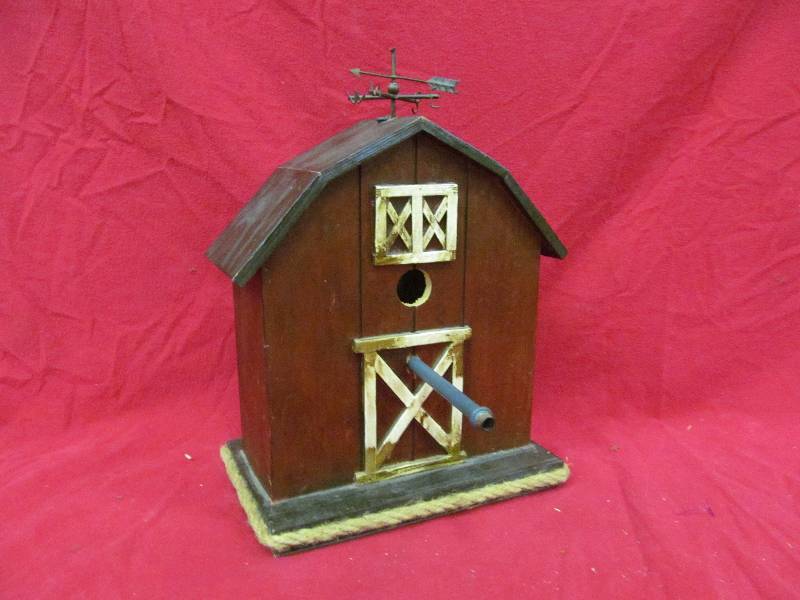 lot 147 image: Bird House
