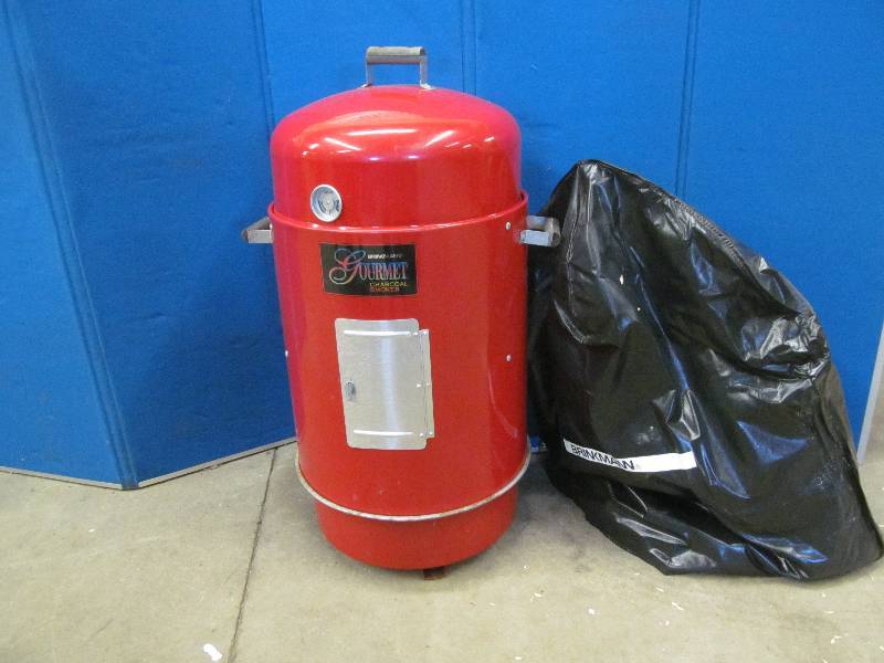 lot 156 image: Brinkman Smoker