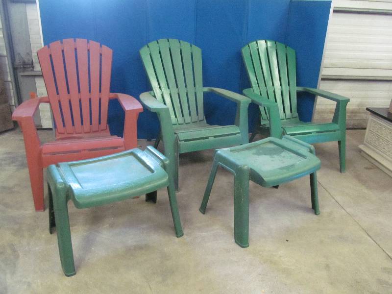lot 164 image: Lawn Chairs