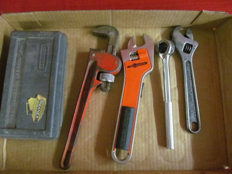lot 166 image: Craftsman Socket Set