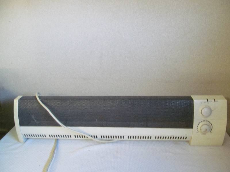 lot 199 image: Honeywell heater