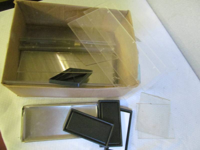 lot 213 image: display case parts