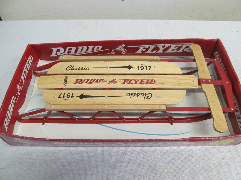 lot 231 image: Radio Flyer Sled