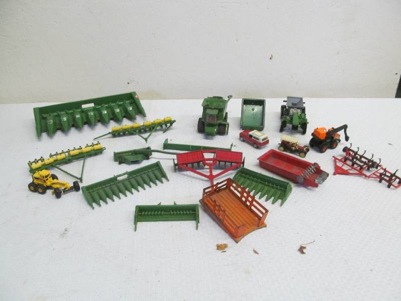 lot 250 image: tractors