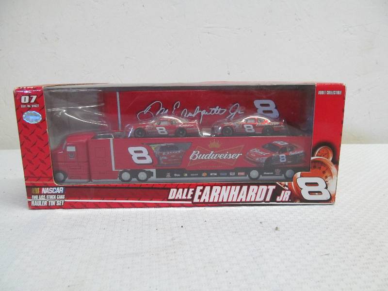 lot 262 image: car