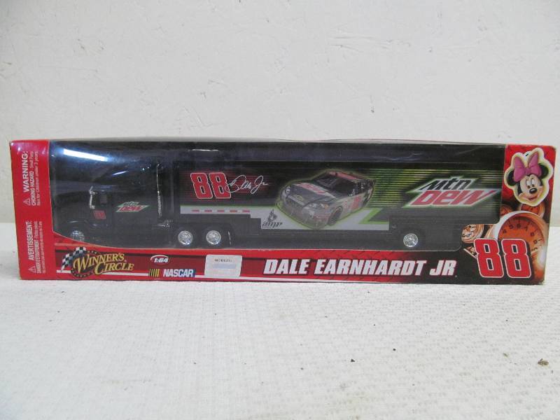lot 269 image: car