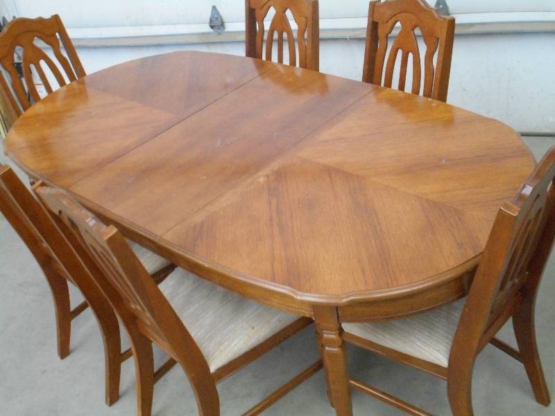 Vintage Solid Wood Dining Table Wit...