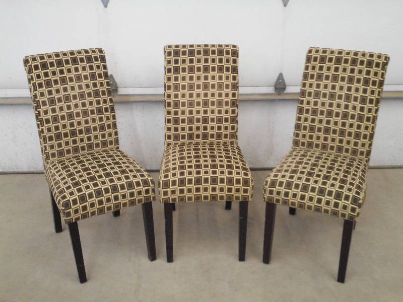 (3) Matching Cushioned Dining Chair...