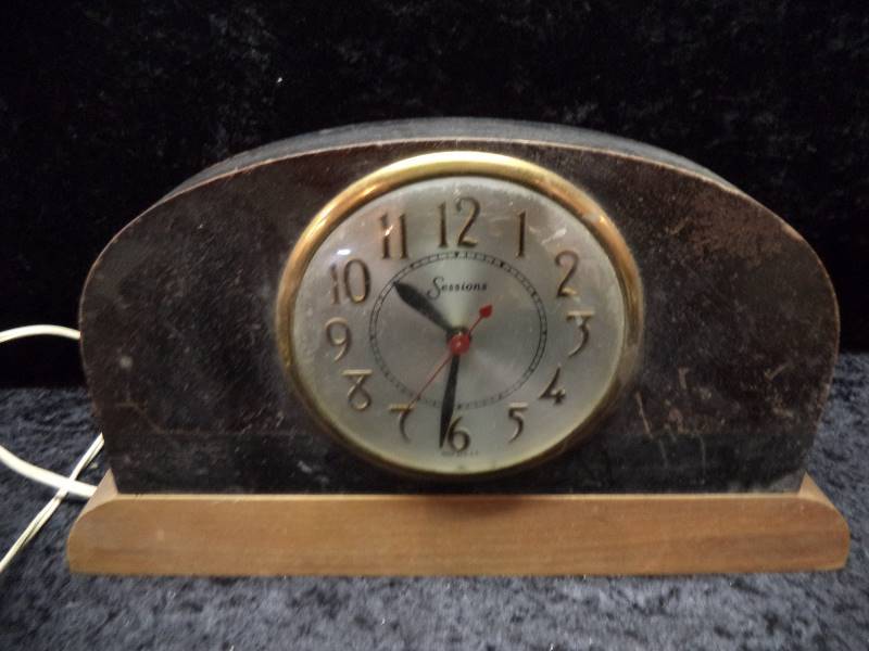 Sessions Mantle Clock