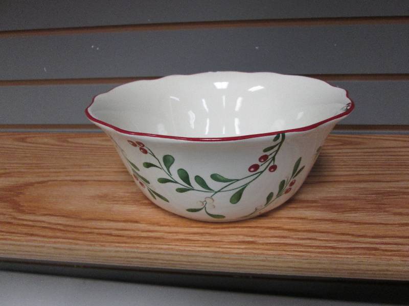lot 25 image: Better Home & Gardens 10 inch fruit...