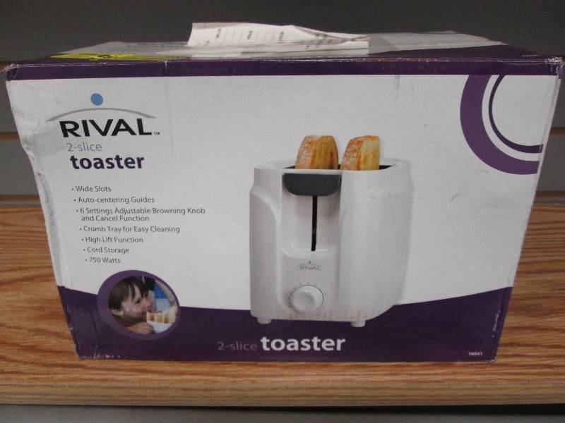 lot 42 image: Rival 2 slice toaster white...