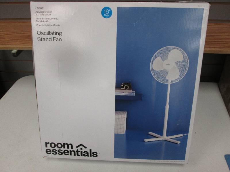 lot 67 image: Room Essentials Oscillating Stand F...