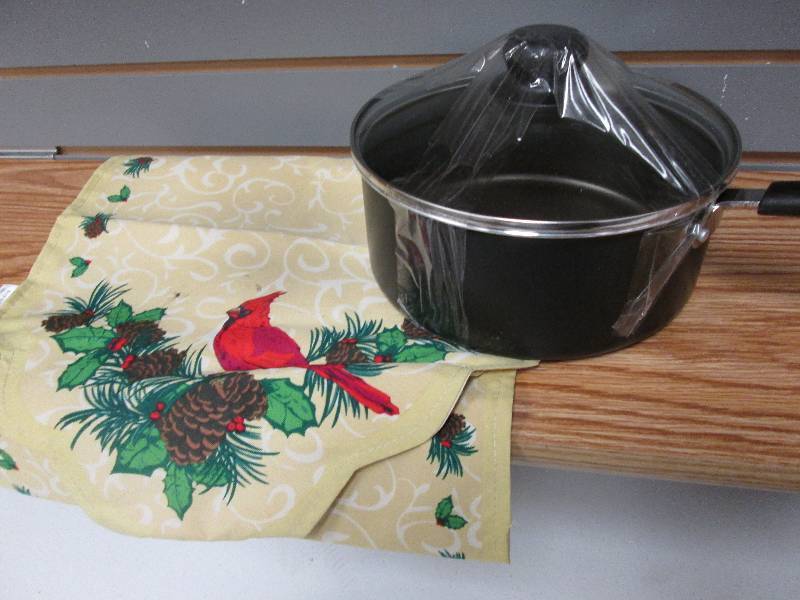 lot 85 image: Metal sauce pan, Christmas runner(h...