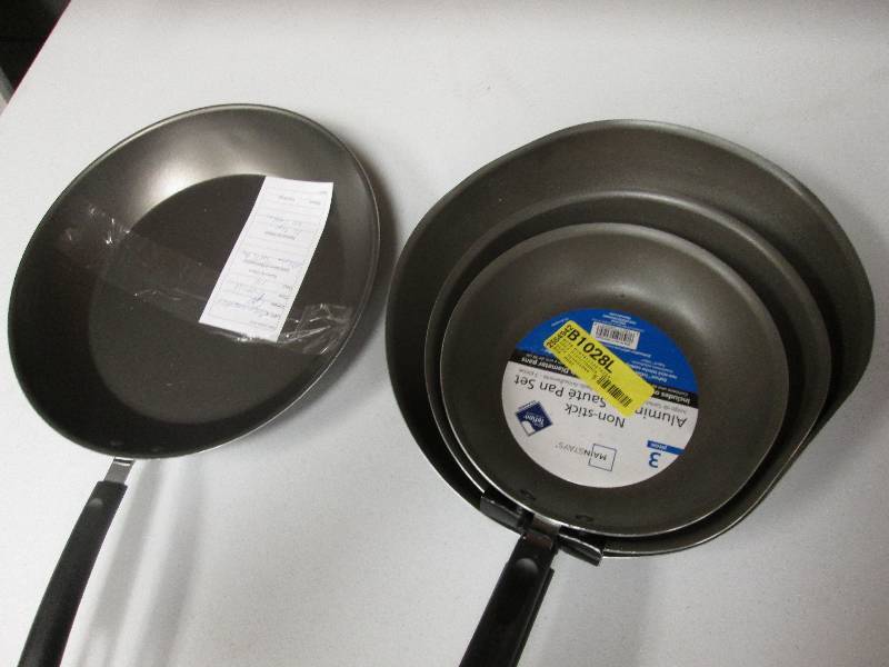 lot 92 image: Set of 3 saute pans-bent, 12 inch s...