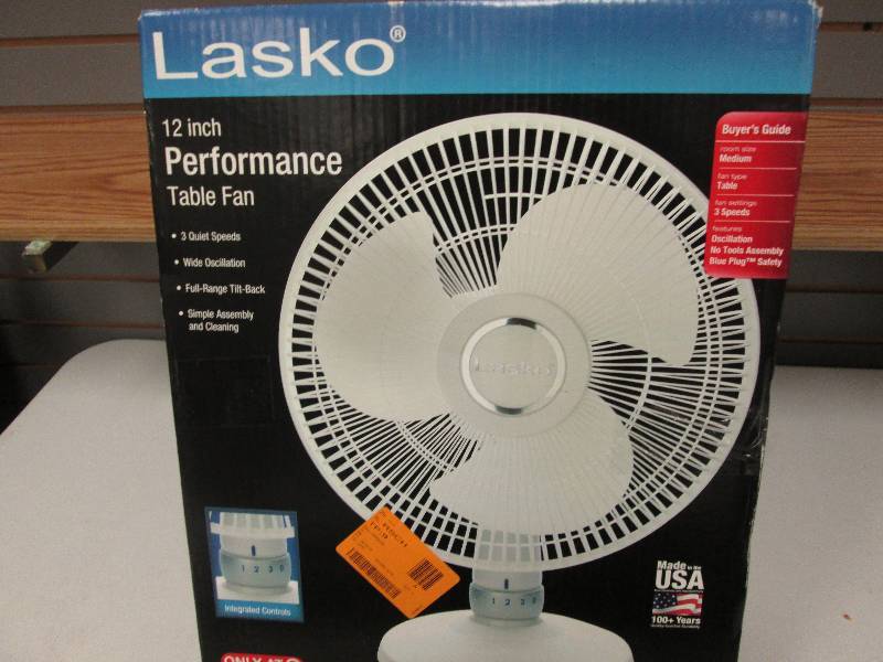 lot 115 image: Lasko 12 inch Performance table Fan...