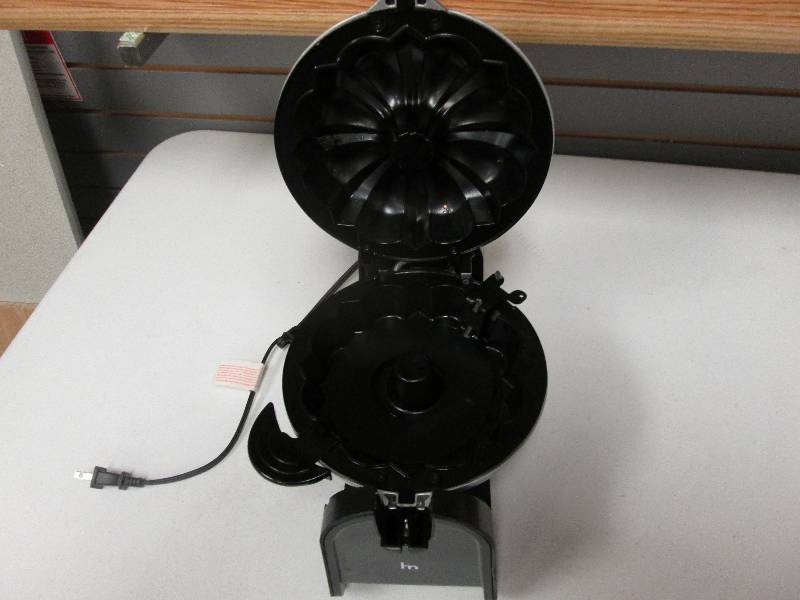 lot 152 image: Electric kitchen appliance - see im...