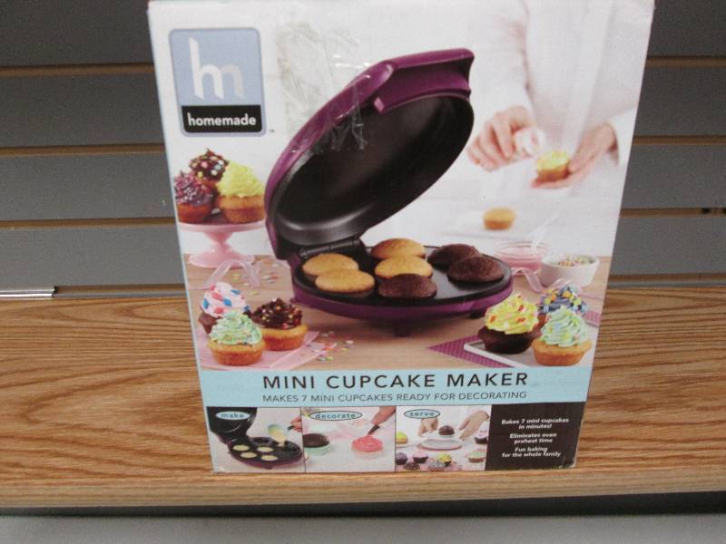 lot 172 image: Homemade Mini-cupcake maker...