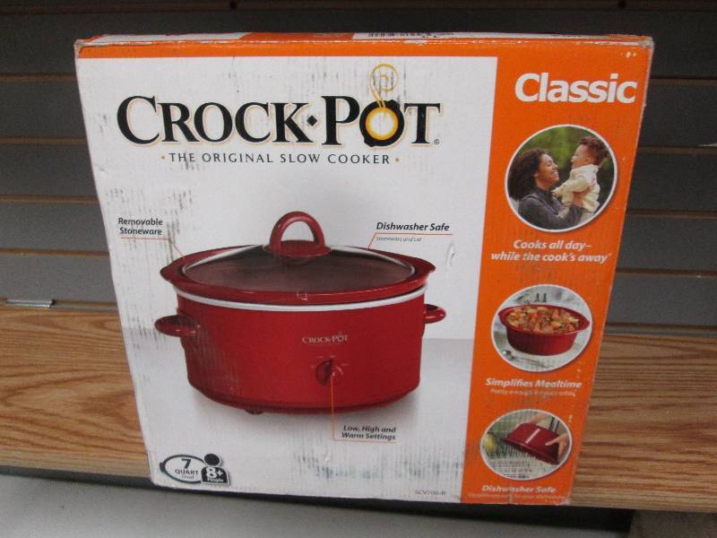 lot 190 image: Crock Pot Classic 7 qt slow cooker ...