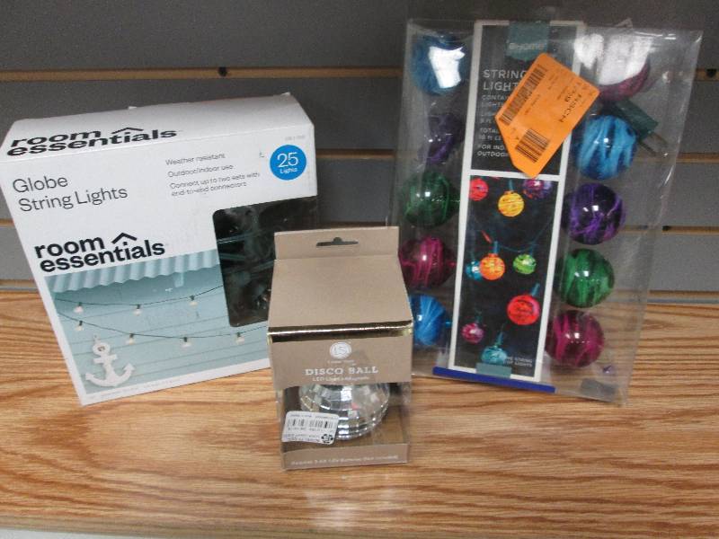 lot 192 image: Room Essential Globe String lights,...