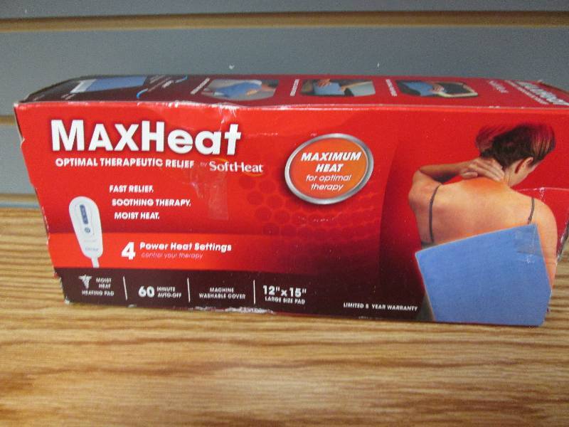 lot 219 image: Soft Heat MaxHeat moist heating pad...