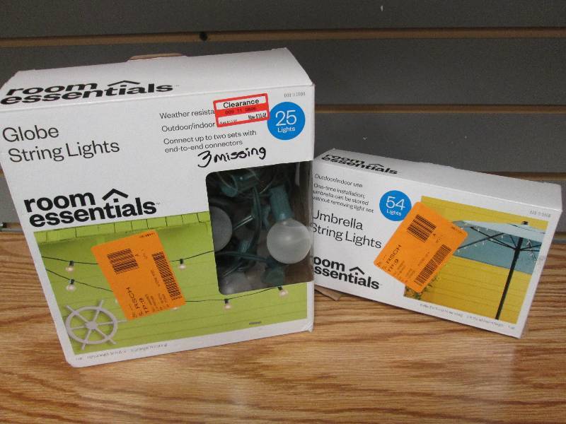 lot 226 image: Room essentials string lights, 1 gl...